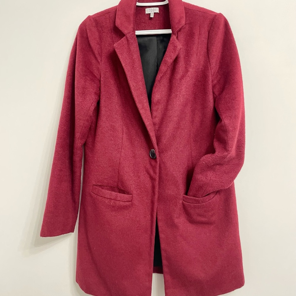 Soft Tobi fall coat, in deep burgundy, size small!